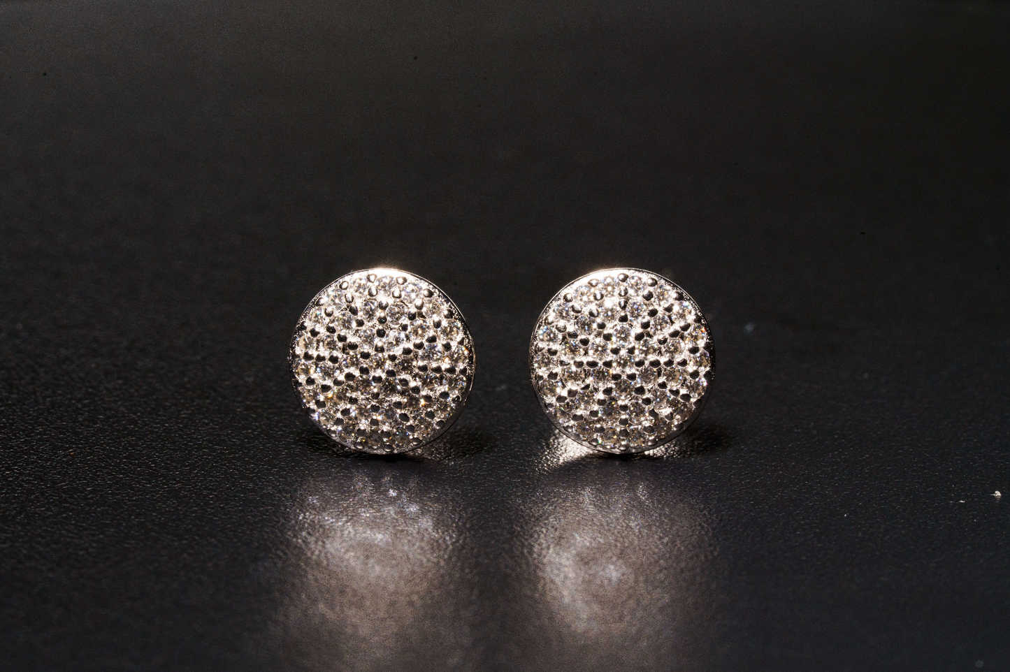 925 Sterling Silver VVS D Circle Studded Earrings